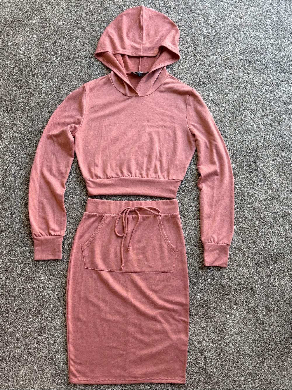 Lulu's Dusty Rose Gold Pink Cropped Hooded Sweatshirt & Midi Skirt Set Size XS - Picture 3 of 15